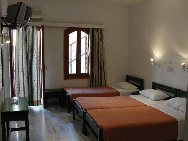 Prince Of Lillies Heraklion  Room photo